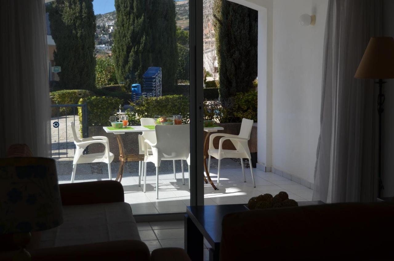 Verne Place Peyia Bagian luar foto